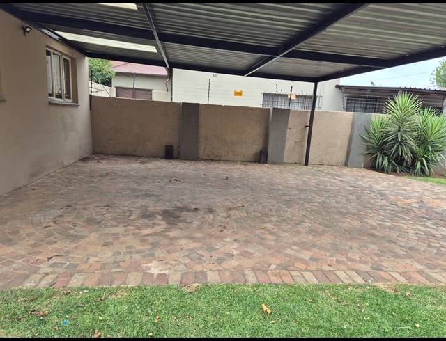 2 BEDROOM HOUSE RENTED IN BRAKPAN CENTRAL